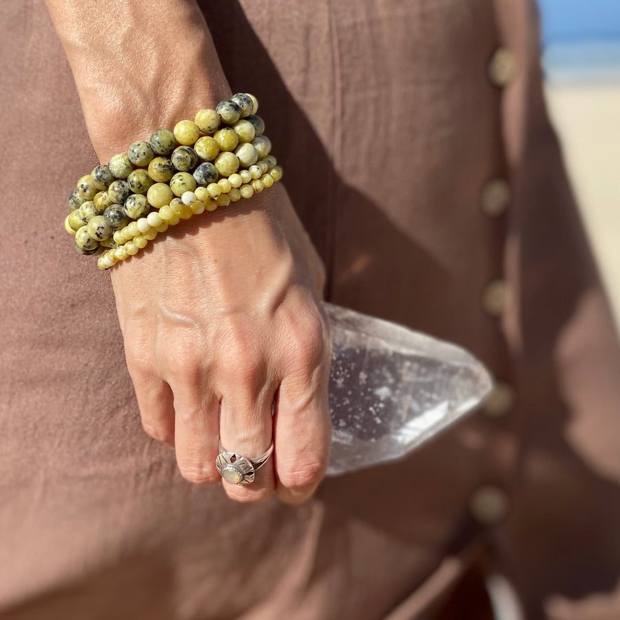Dark Serpentine Stone Beaded Bracelet – Bead Native