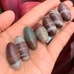 1x Shiva Lingam!