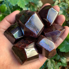 1x Large Garnet Tumble!